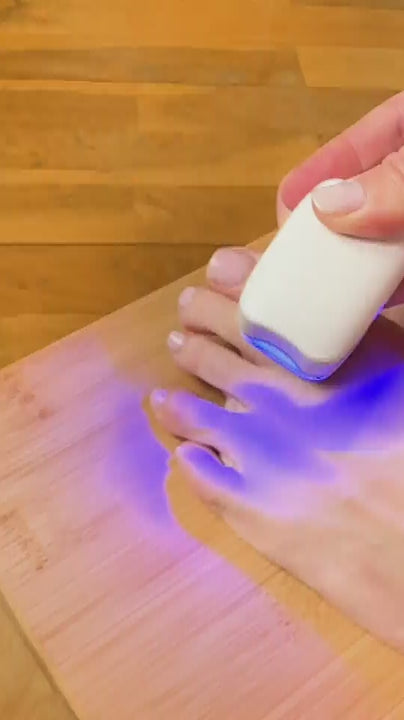 Tecnología avanzada · Cómodo y sencillo · Portátil y recargable